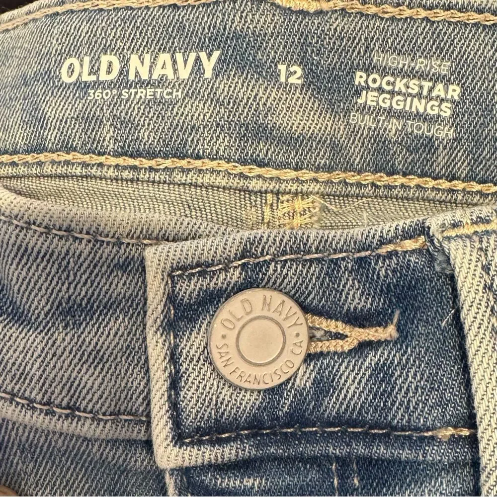 🔖 NWT Old Navy high rise rockstar jeggings- 12